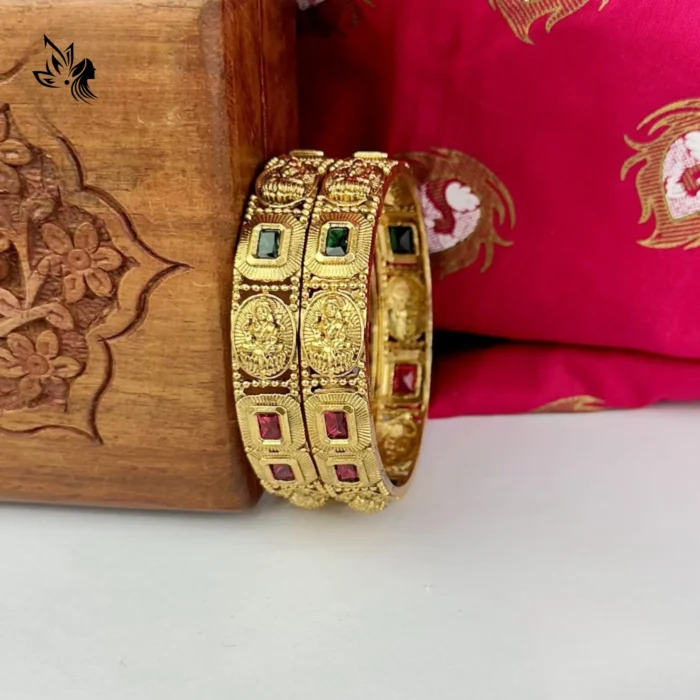Fine stone‑accent gold bangle - Image 2