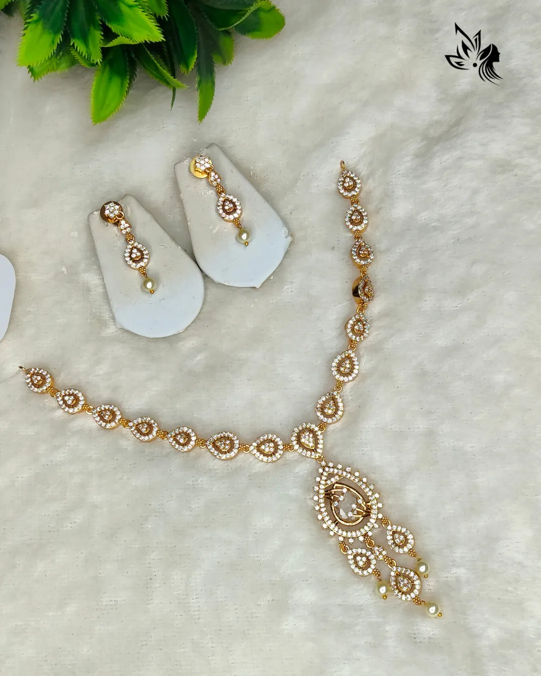 converted-image-2.webp Matte Finish Gold Necklace with Stones - Image 1